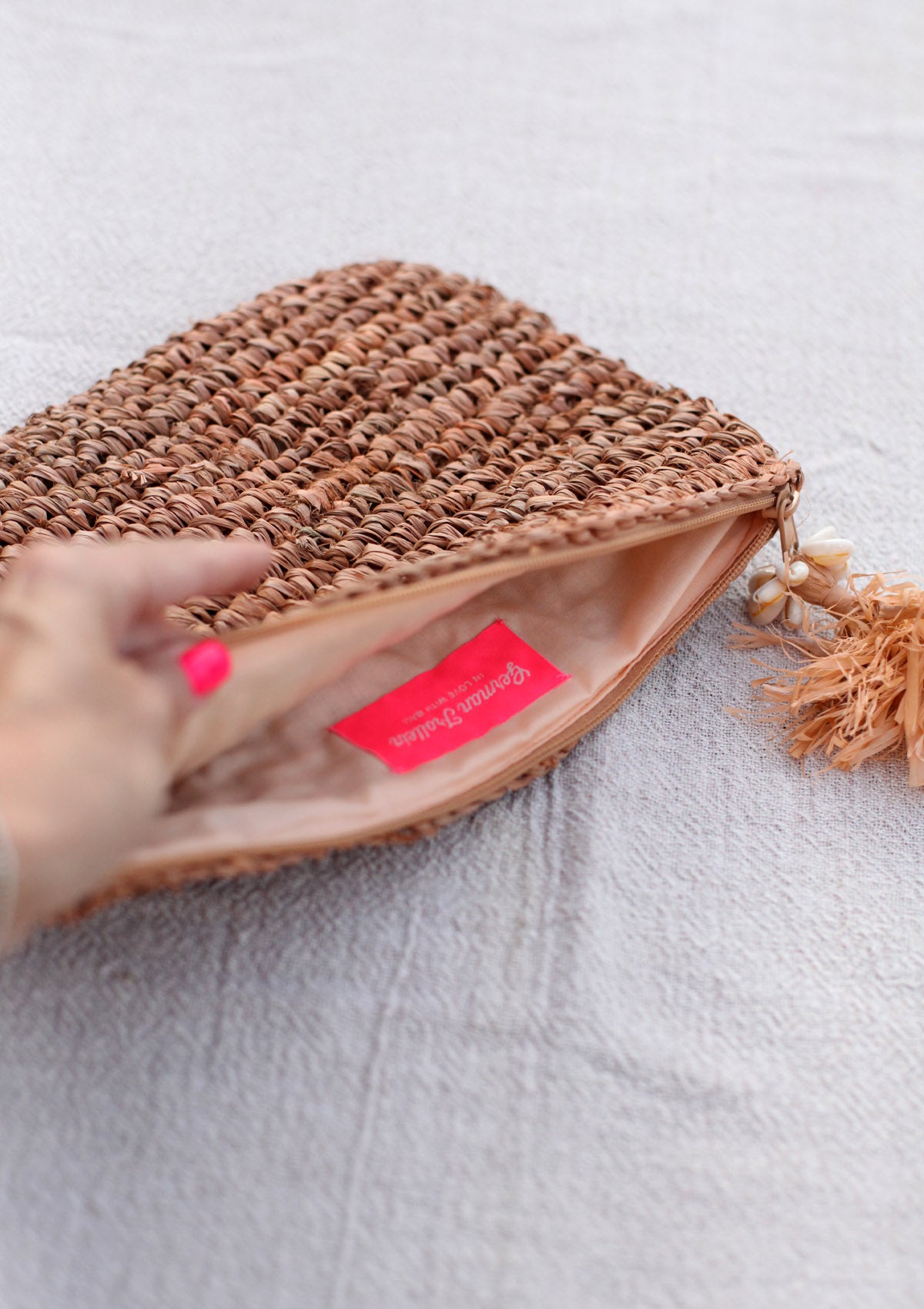 ULUWATU Clutch